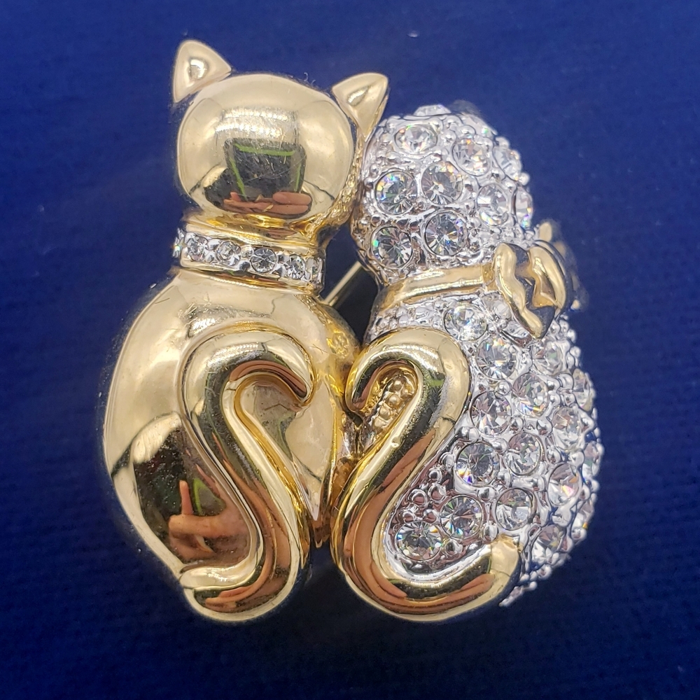 Signed CE Double Cat Lovecats Rhinestone Brooch